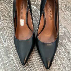 Classic black pumps